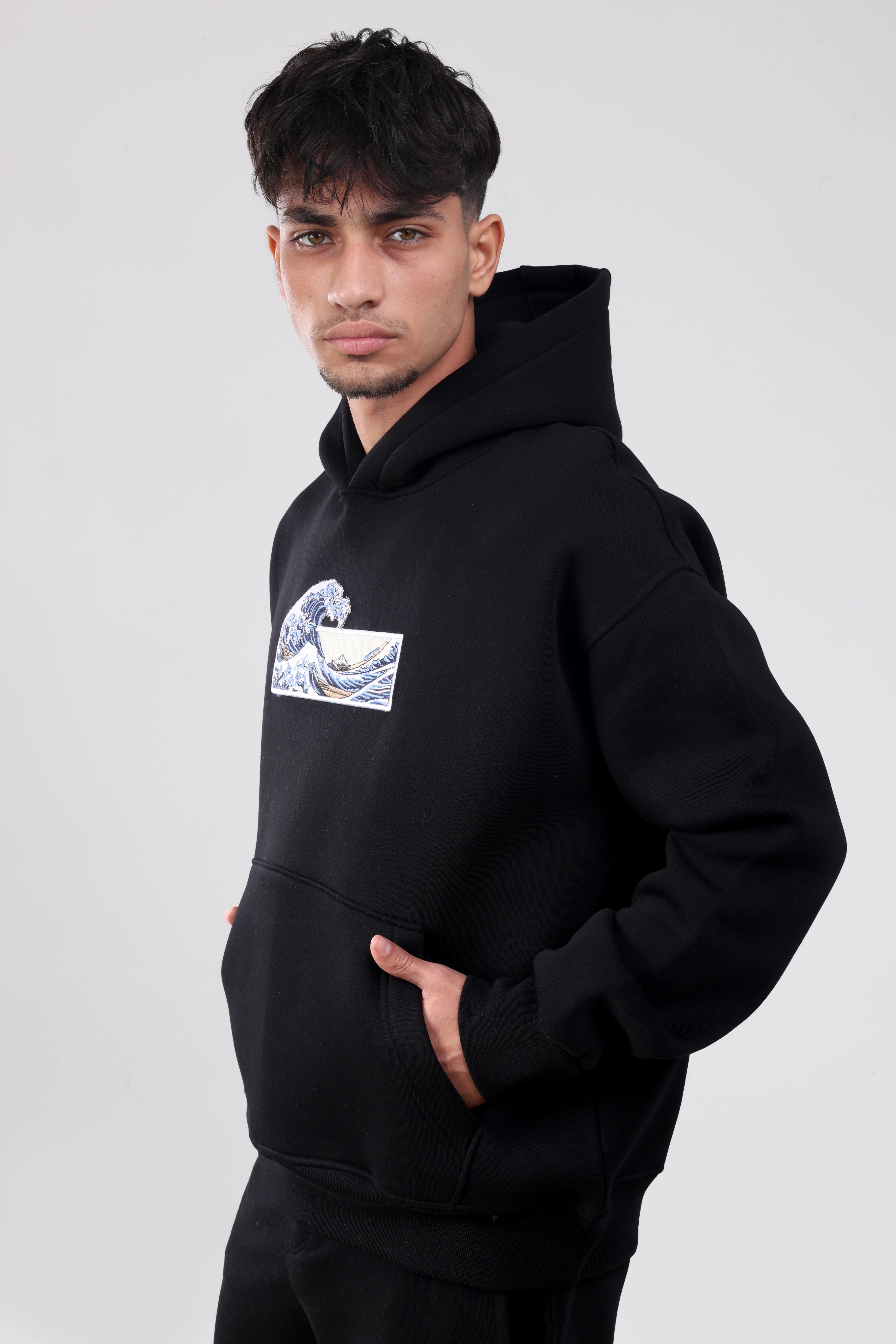 " The Great Wave Off Kanagwa "
 (Black)