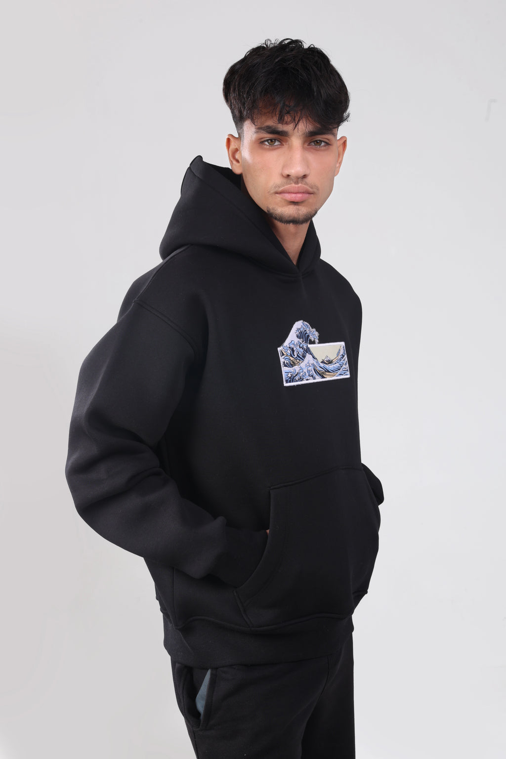 " The Great Wave Off Kanagwa "
 (Black)